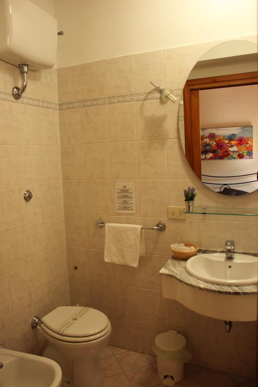 フィレンツェ マイ ルーム センター サン サルヴィ Bed & Breakfast 部屋 写真